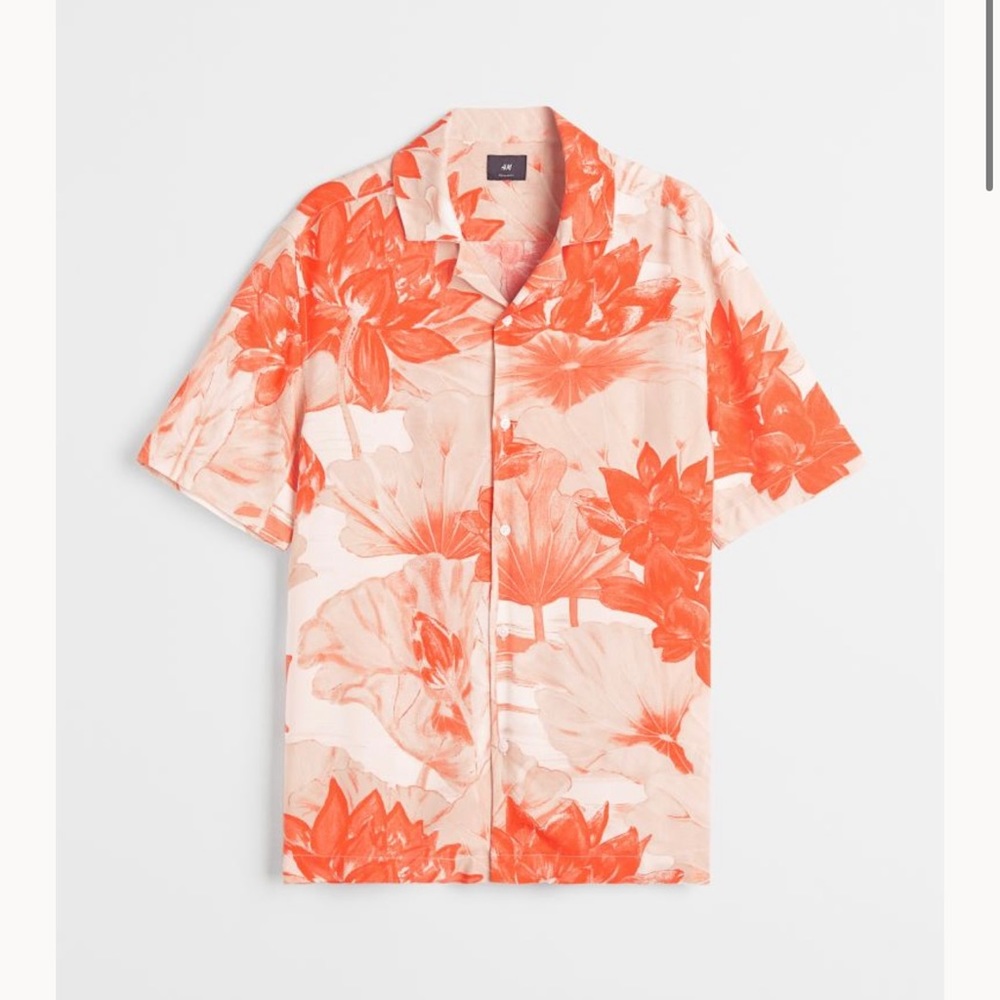 H & M